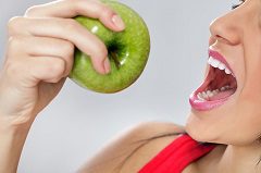Eating lots of fruits an vegetables can help dental health